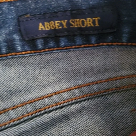 Lucky Brand Abby Double Roll Mid Rise Blue Denim Shorts Size 6/28 - Picture 5 of 9